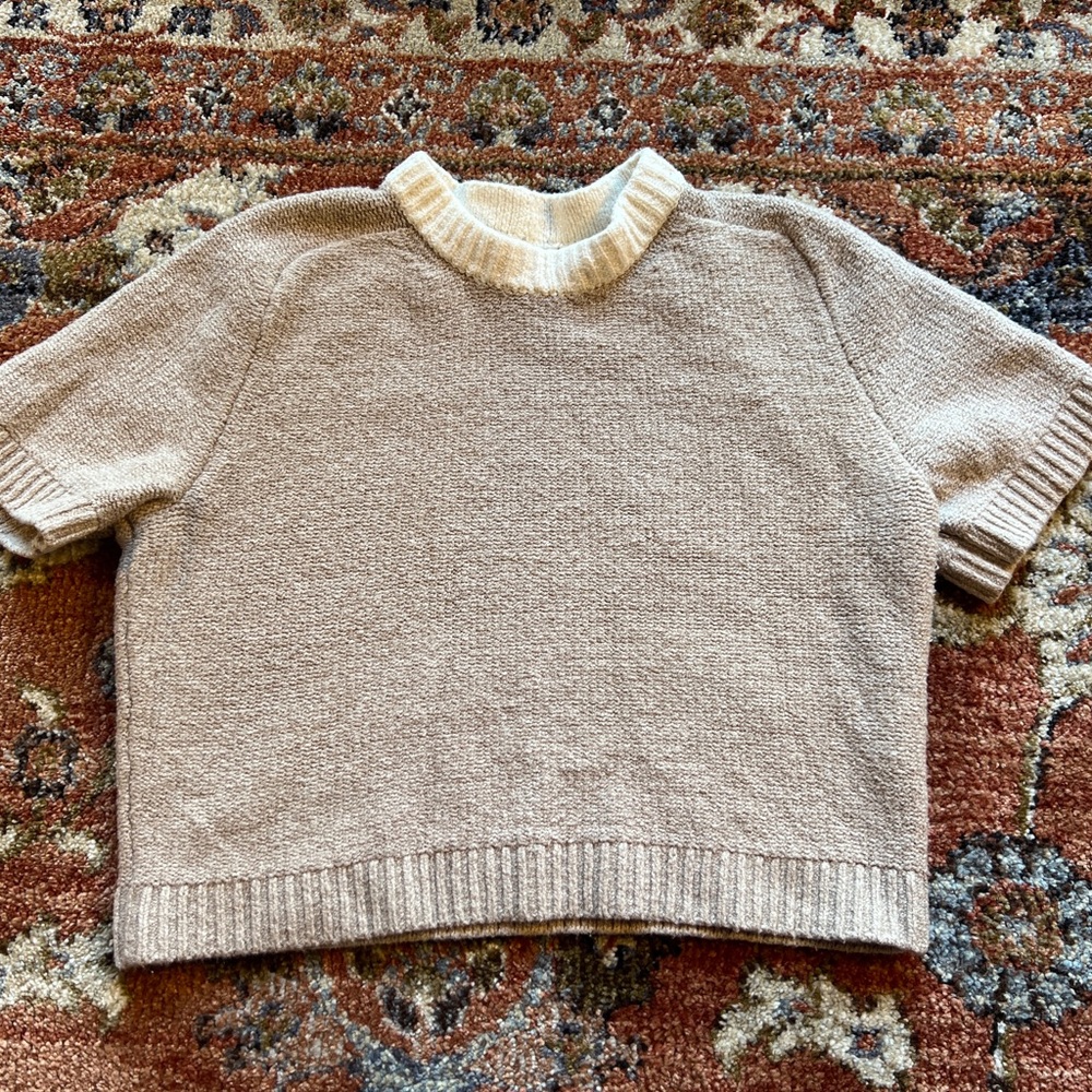 Abercrombie & Fitch Women’s Beige Cropped Sweater